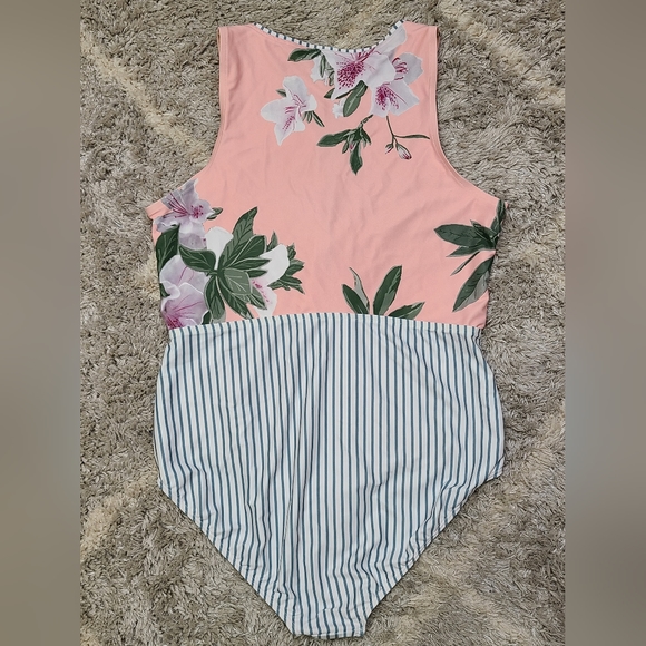 Albion Fit Bombshell One-Piece Swimsuit Size XXL Zip Front Floral Beach Boho - Picture 3 of 5